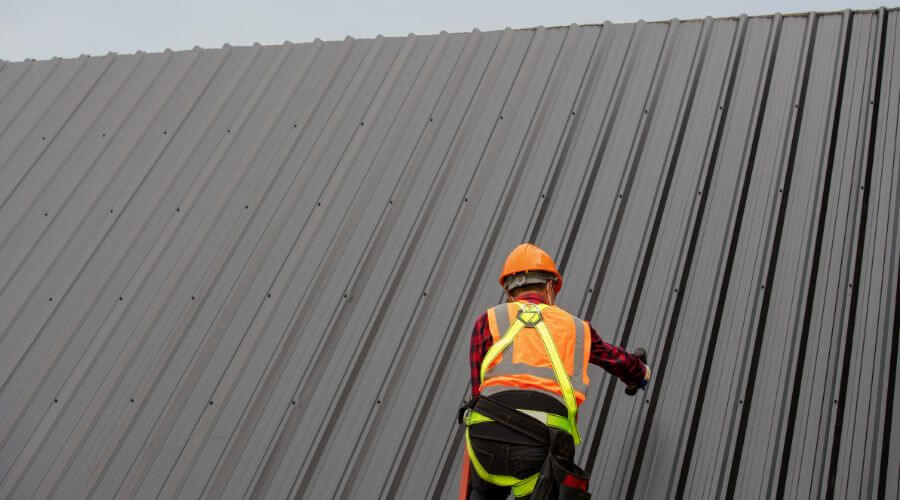 Professional metal roof installation services in Mazomanie, WI